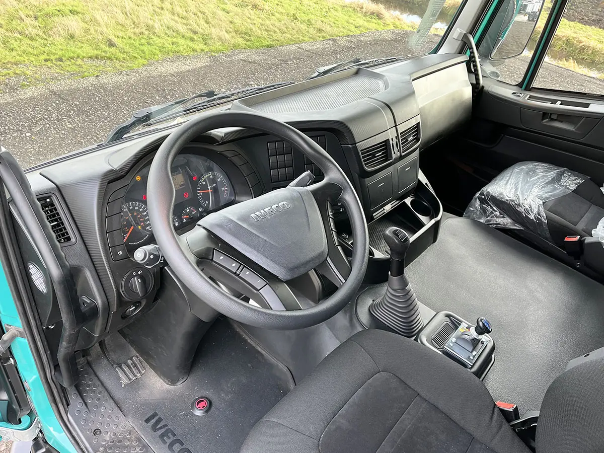 Iveco Trakker AD410T41H Tipper Truck 8x4 8