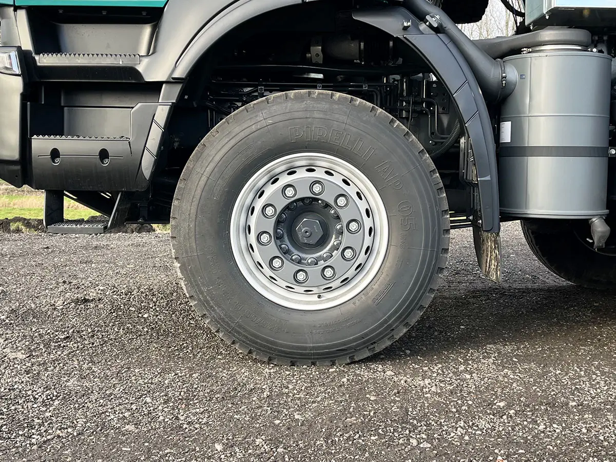 Iveco Trakker AD410T41H Tipper Truck 8x4 16
