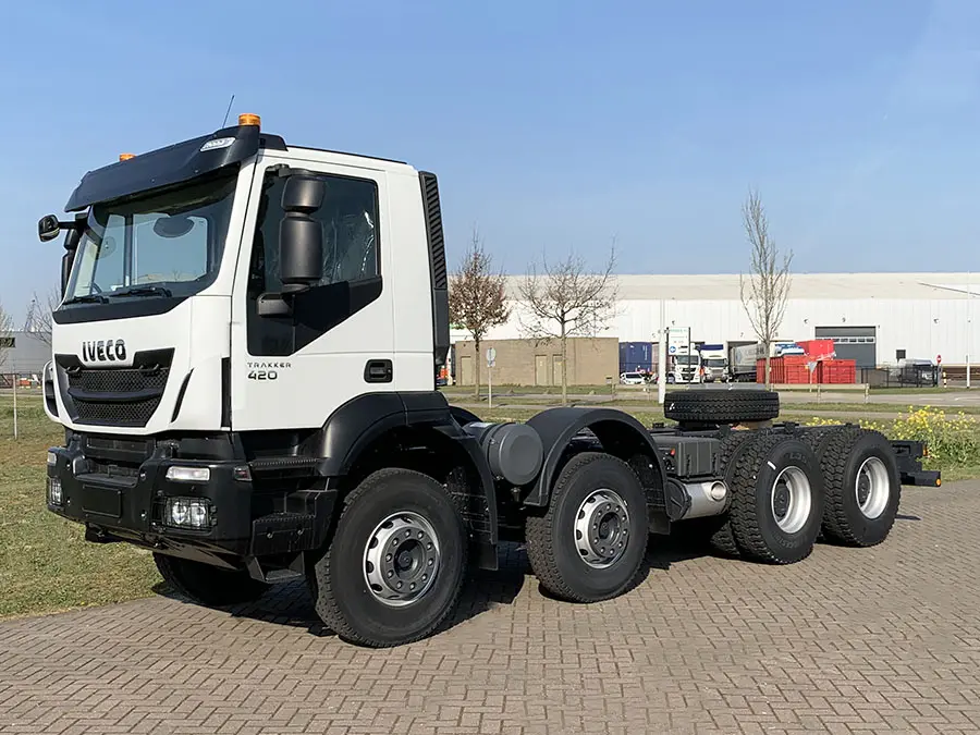 Iveco Trakker AD410T42H-4250 Chassis Cabin 8x4