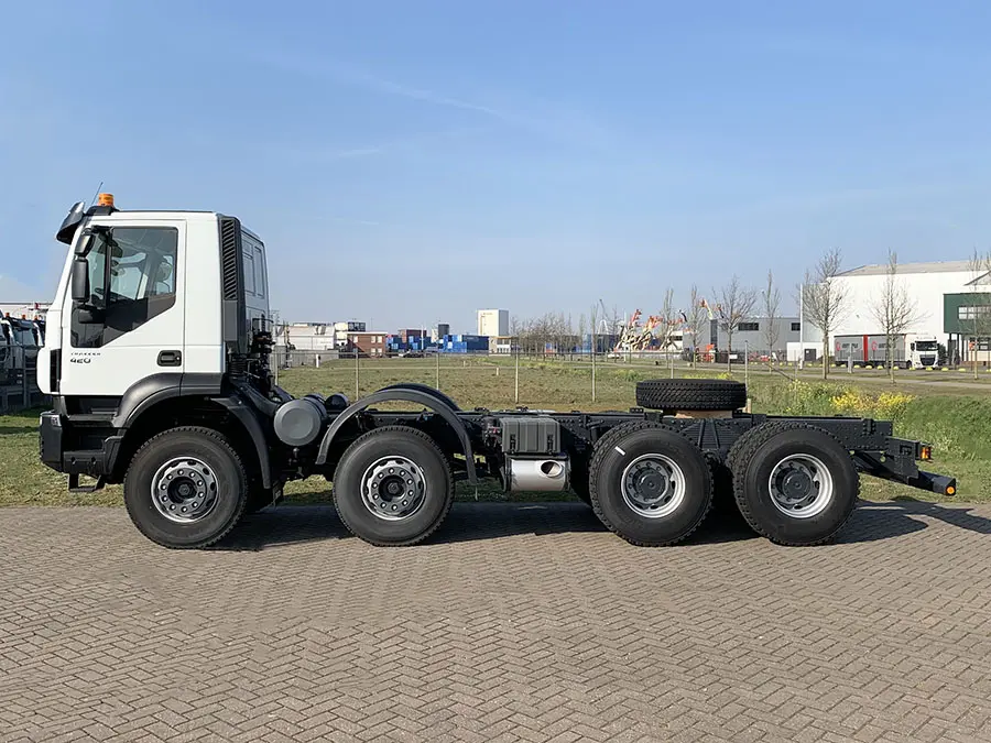 Iveco Trakker AD410T42H-4250 Chassis Cabin 8x4