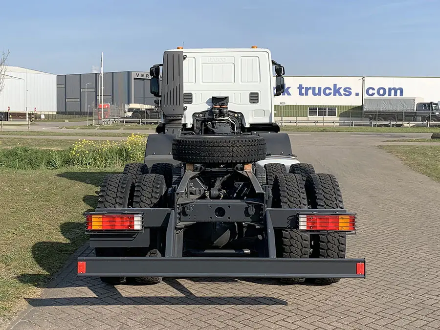 Iveco Trakker AD410T42H-4250 Chassis Cabin 8x4 10