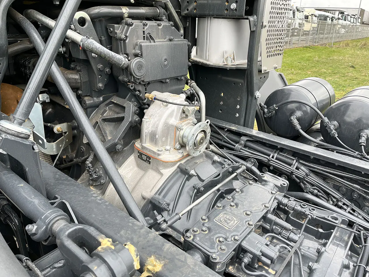 Iveco Trakker AD410T42H-4250 Mixer 8x4 Chassis Cabin 10