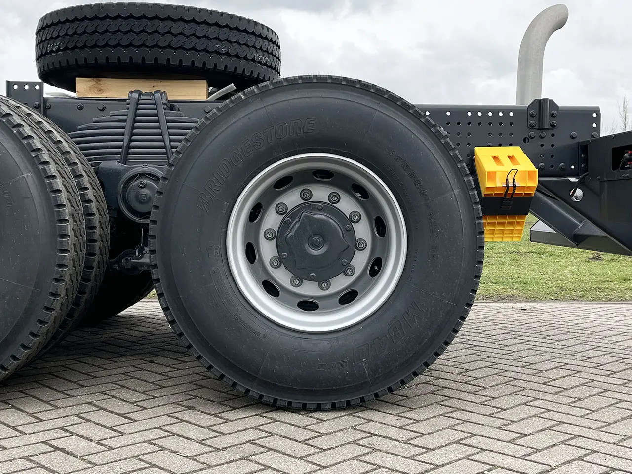 Iveco Trakker AD410T42H-4250 Mixer 8x4 Chassis Cabin 11