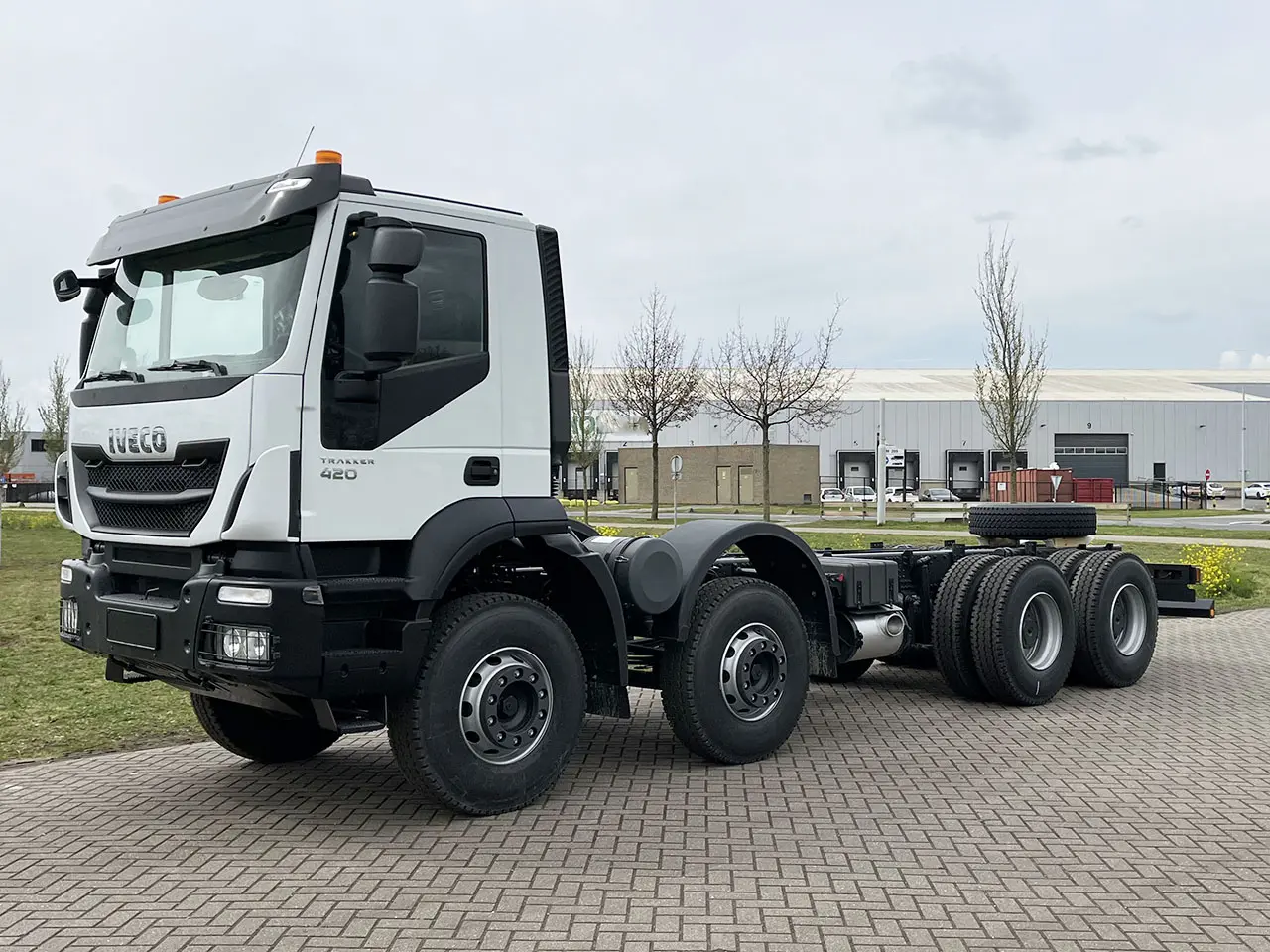 Iveco Trakker AD410T42H-5020 AT 8x4 Chassis Cabin