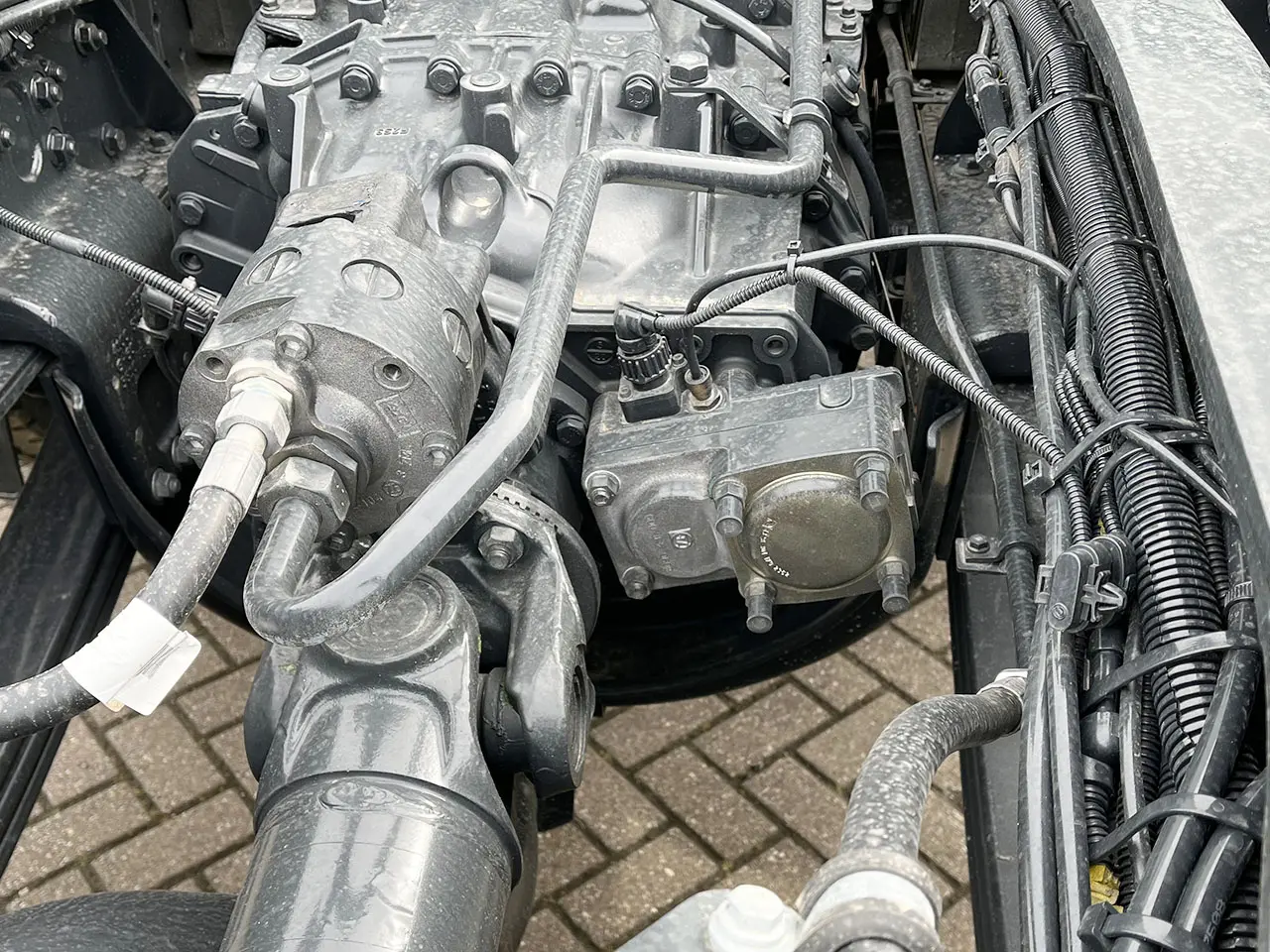 Iveco Trakker AD410T42H-5020 AT 8x4 Chassis Cabin 10