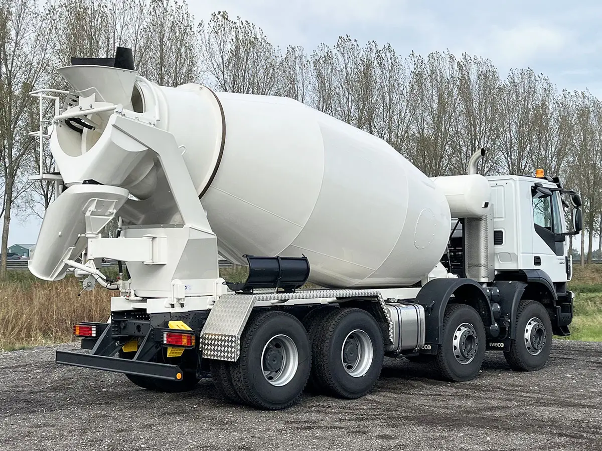 Iveco Trakker AD410T42H 8x4 Concrete Mixer 6