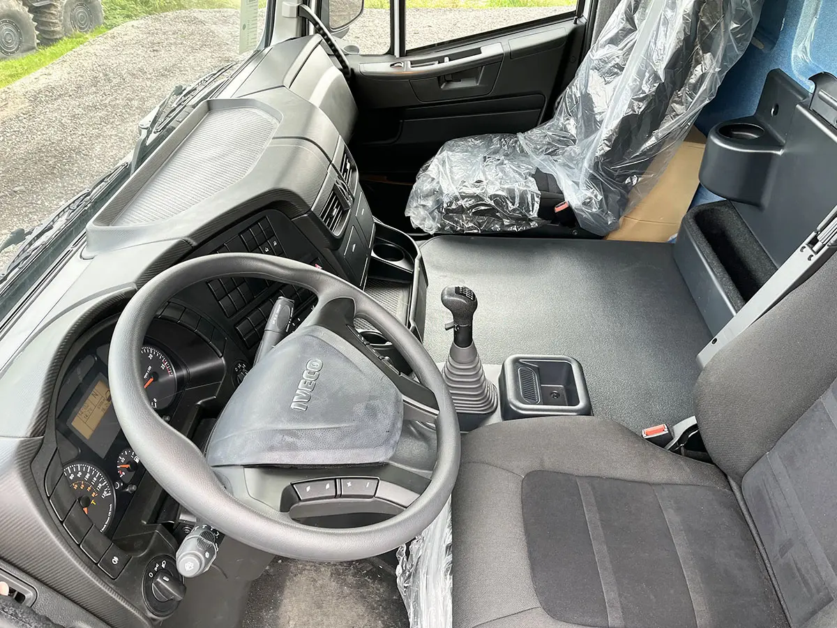 Iveco Trakker AD410T42H 8x4 Concrete Mixer 7