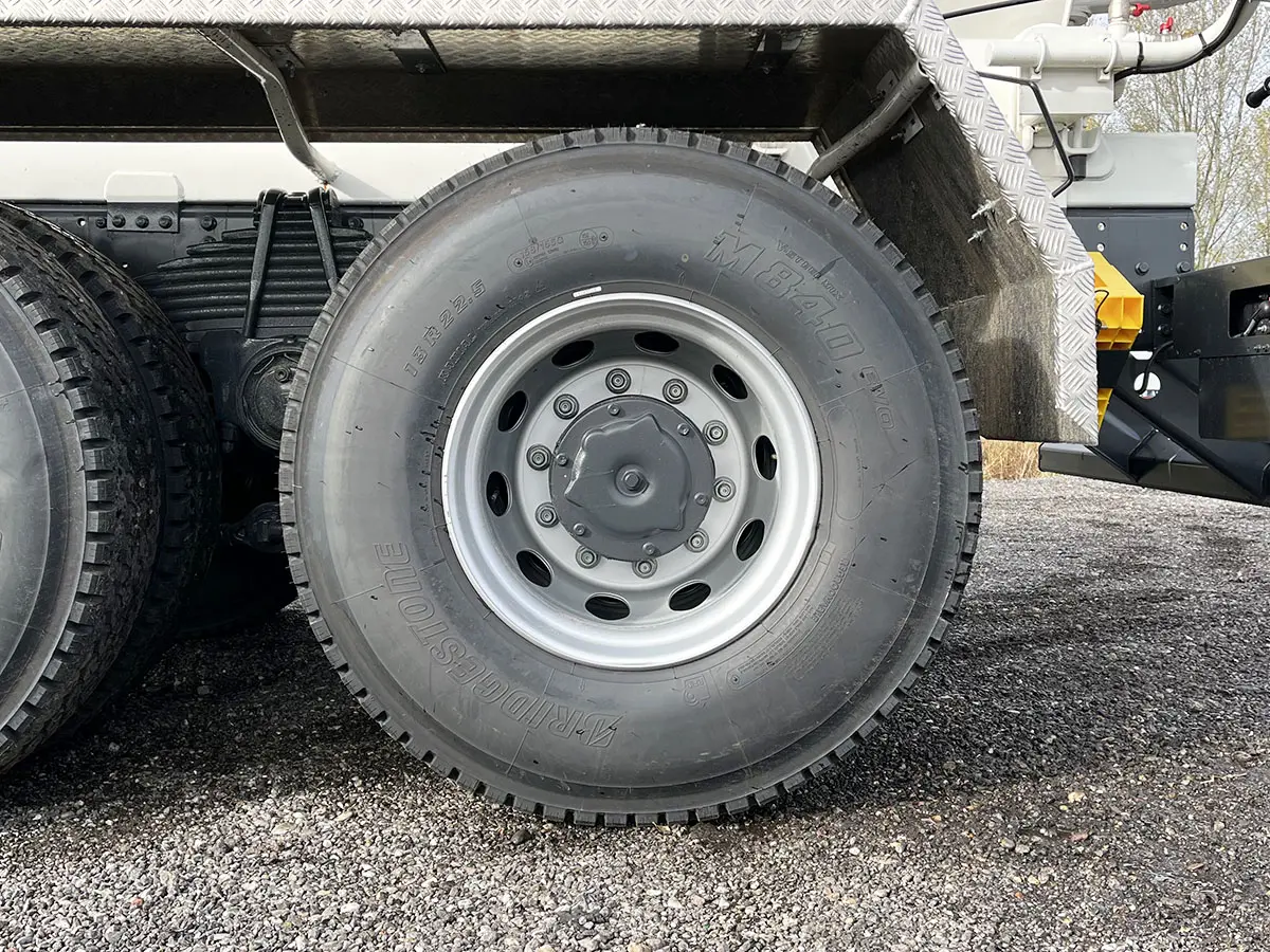 Iveco Trakker AD410T42H 8x4 Concrete Mixer 13