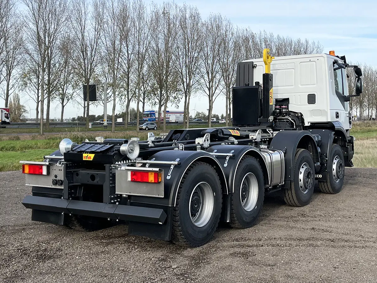Iveco Trakker AD410T42H 8x4 Container Hook Loader 6