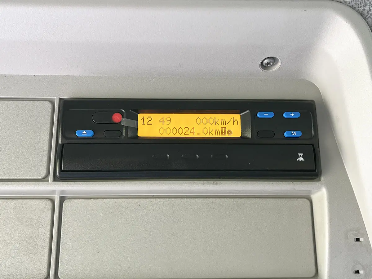 Iveco Trakker AD410T42H 8x4 Fuel Tank Truck 10