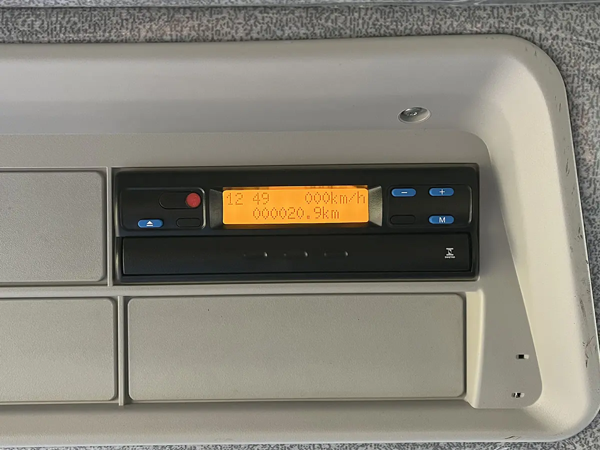 Iveco Trakker AD410T42H 8x4 Caisse bâchée 10