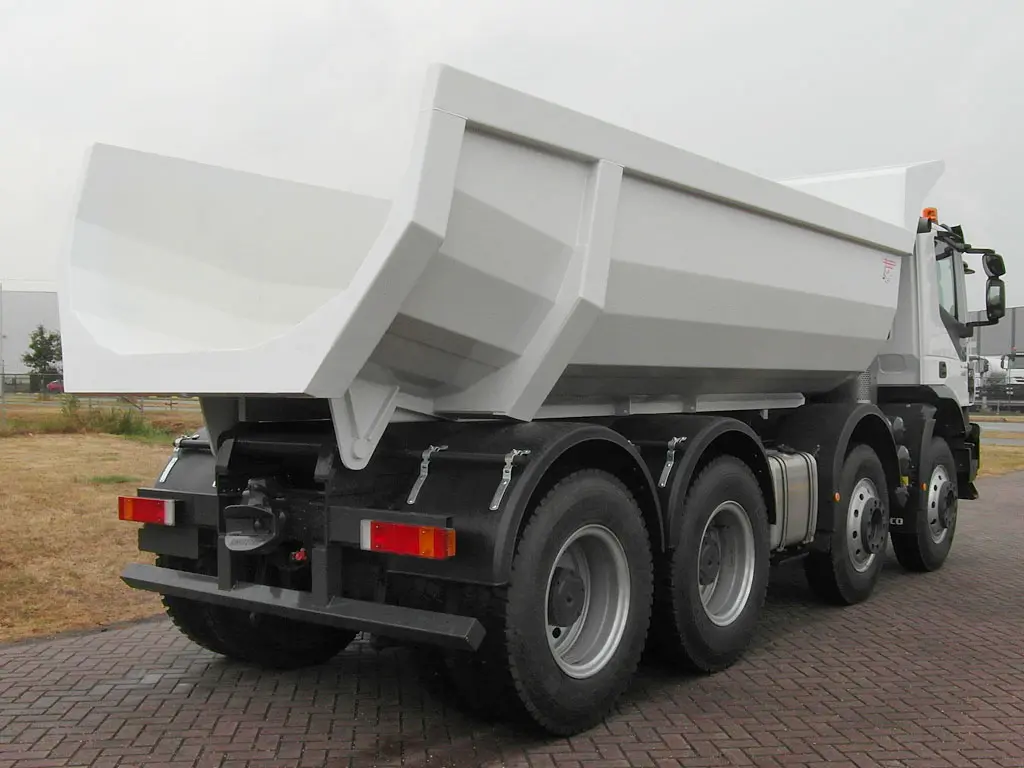 Iveco Trakker AD410T42H 8x4 Tipper Truck 6