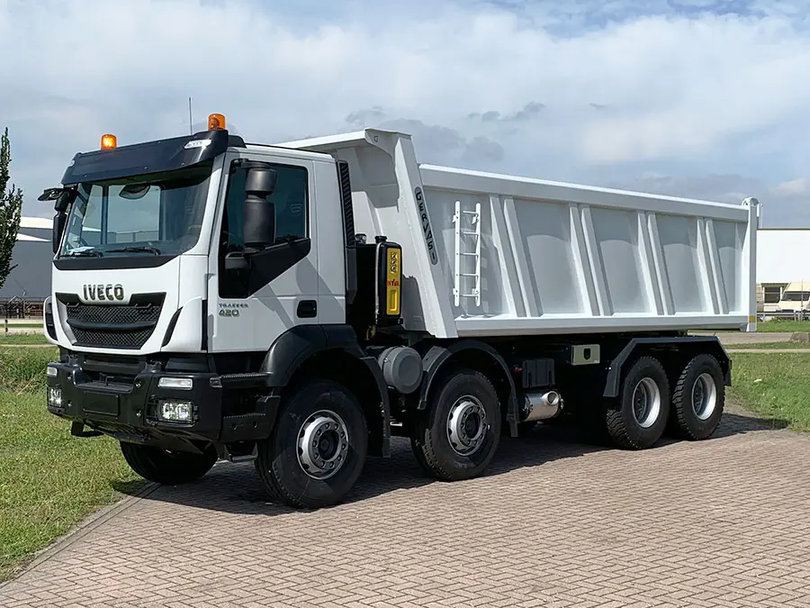 Iveco Trakker AD410T42H 8x4 Tipper Truck 1