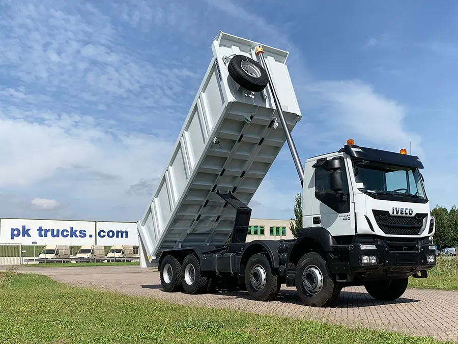 Iveco Trakker AD410T42H 8x4 Tipper Truck 4