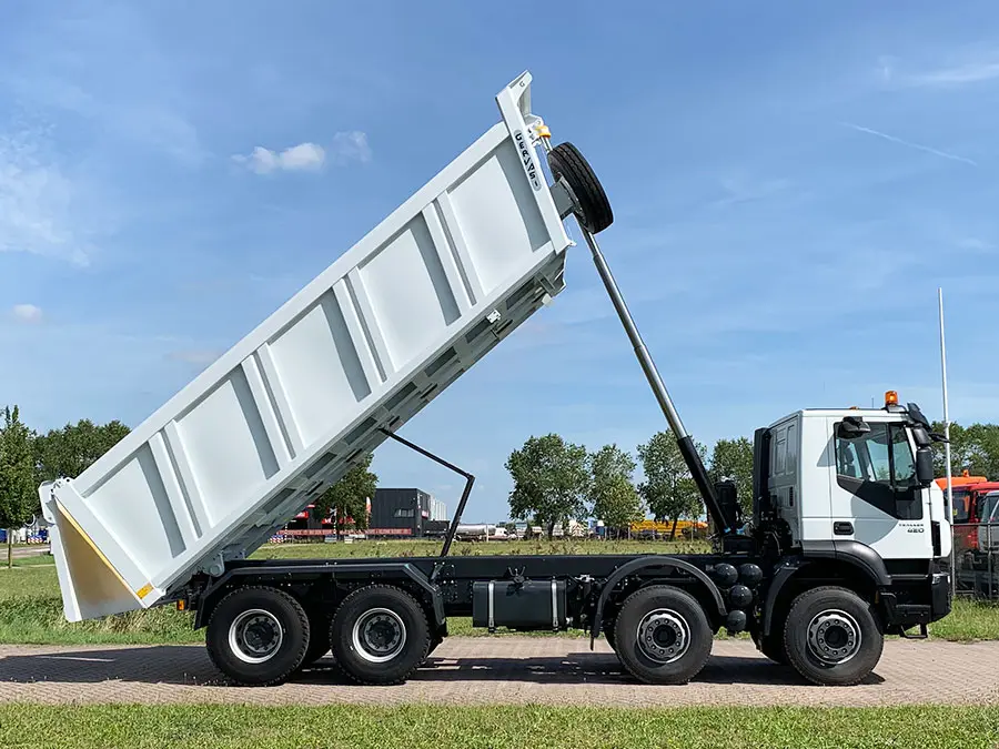 Iveco Trakker AD410T42H 8x4 Tipper Truck 6