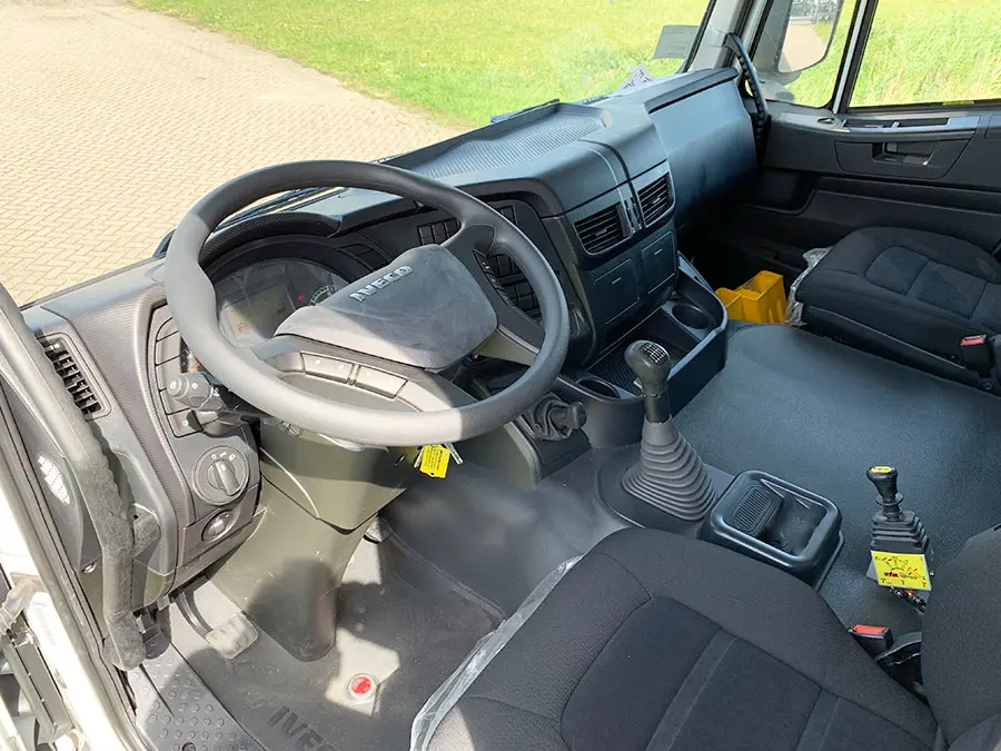 Iveco Trakker AD410T42H Tipper Truck 8x4 11