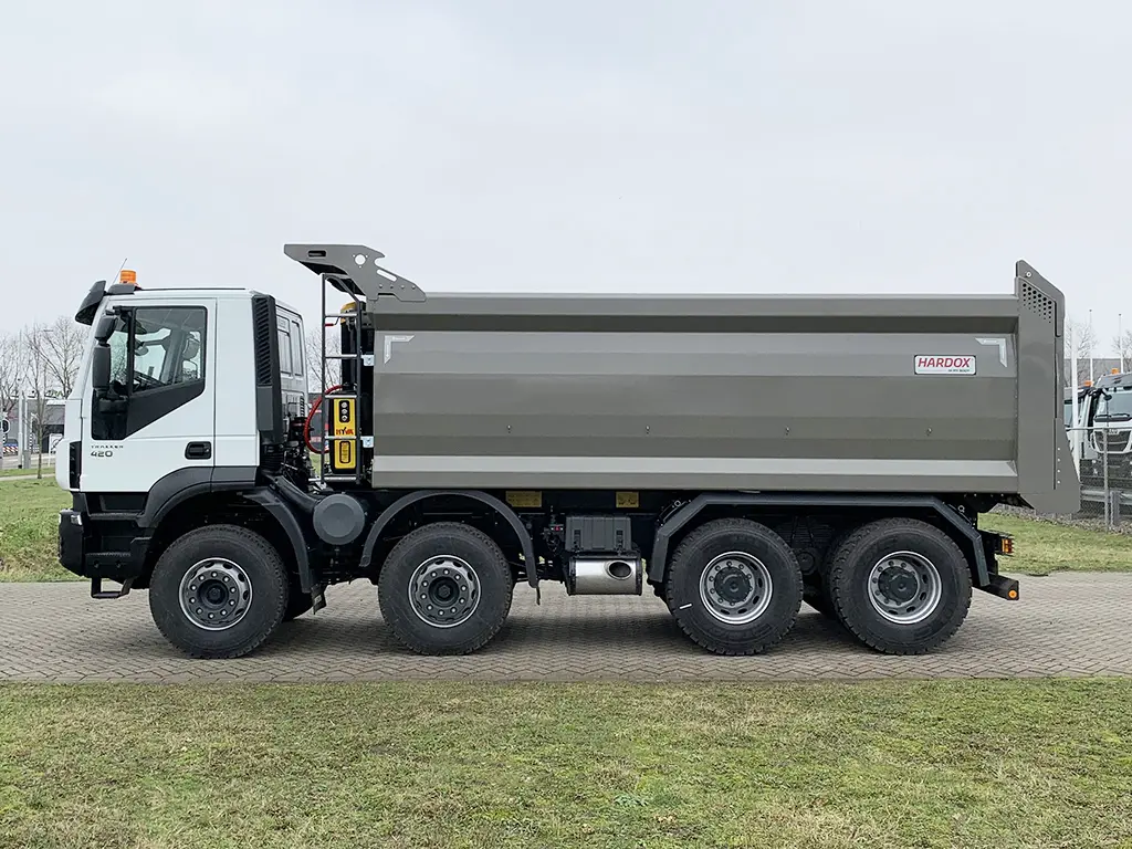 Iveco Trakker AD410T42H 8x4 Tipper Truck