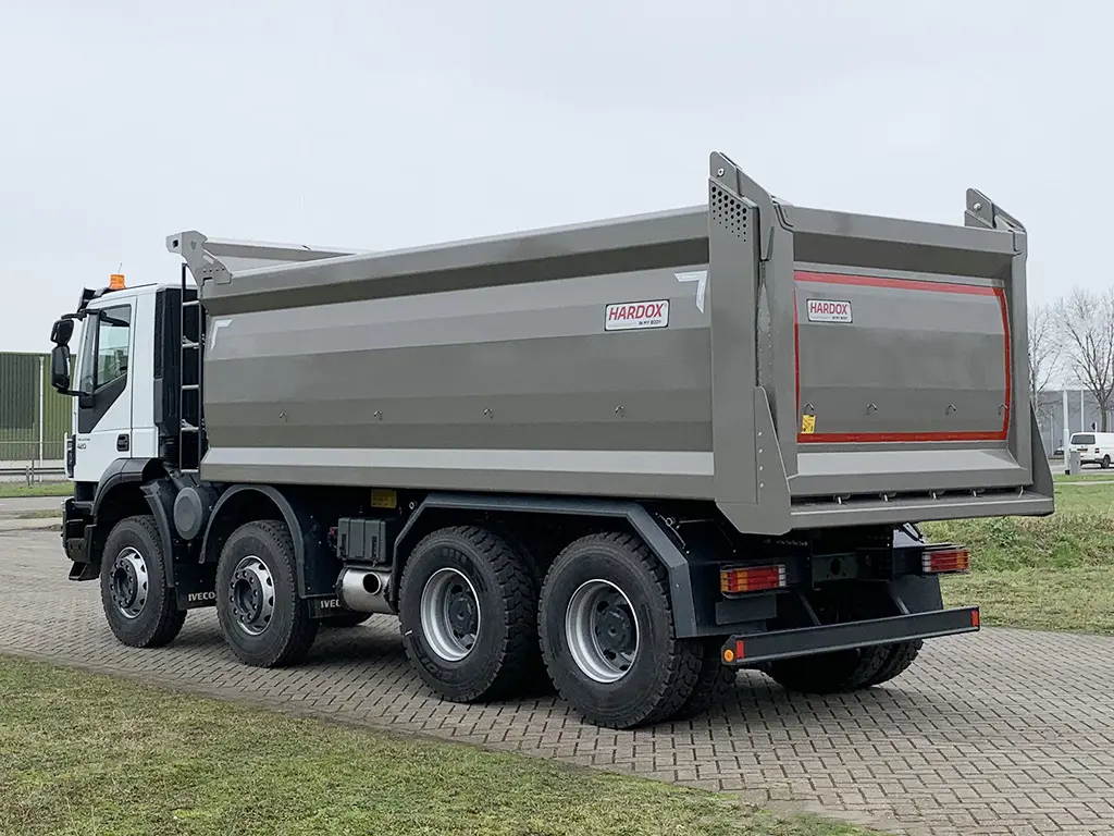 Iveco Trakker AD410T42H 8x4 Tipper Truck 3