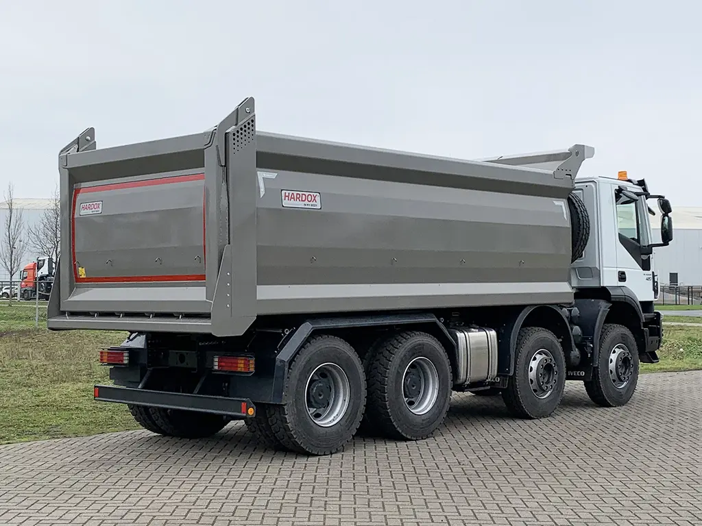 Iveco Trakker AD410T42H 8x4 Tipper Truck 6