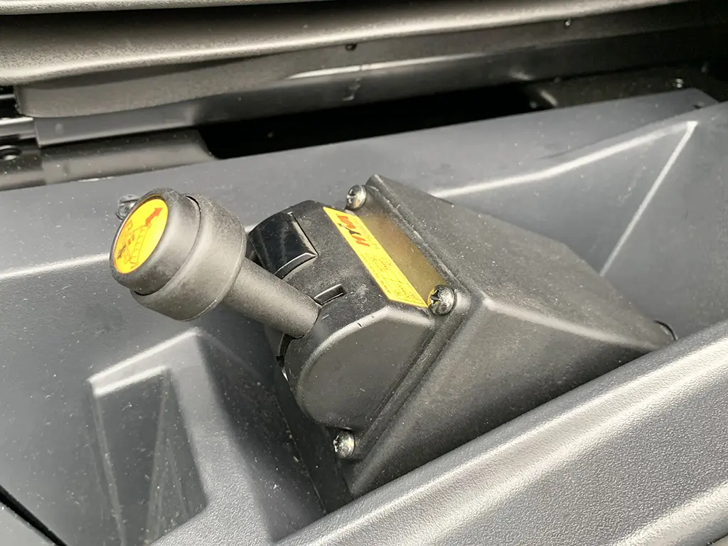 Iveco Trakker AD410T42H 8x4 Tipper Truck 10