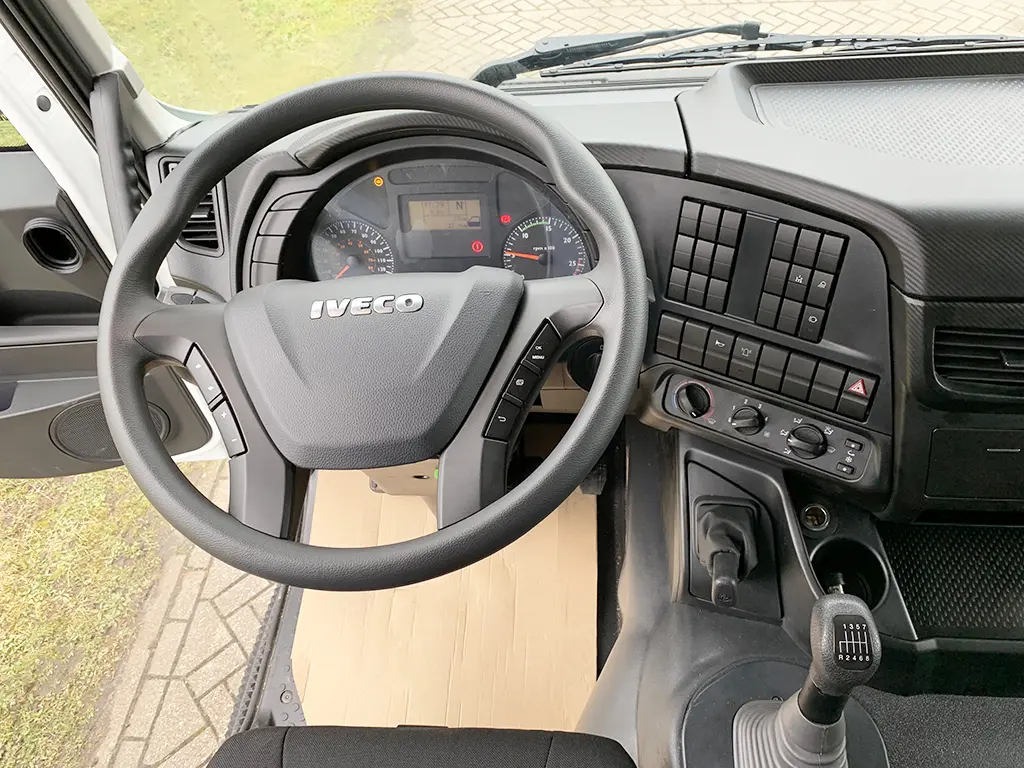Iveco Trakker AD410T42H Tipper Truck 8x4 9