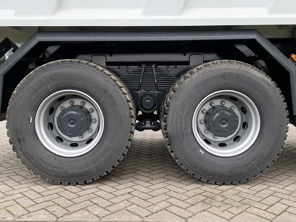 Iveco Trakker AD410T42H 8x4 Tipper Truck 14