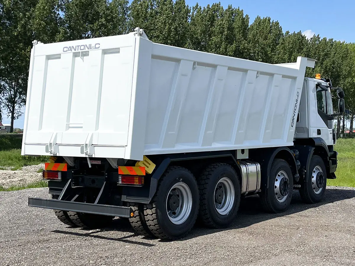Iveco Trakker AD410T42H 8x4 Tipper Truck 6