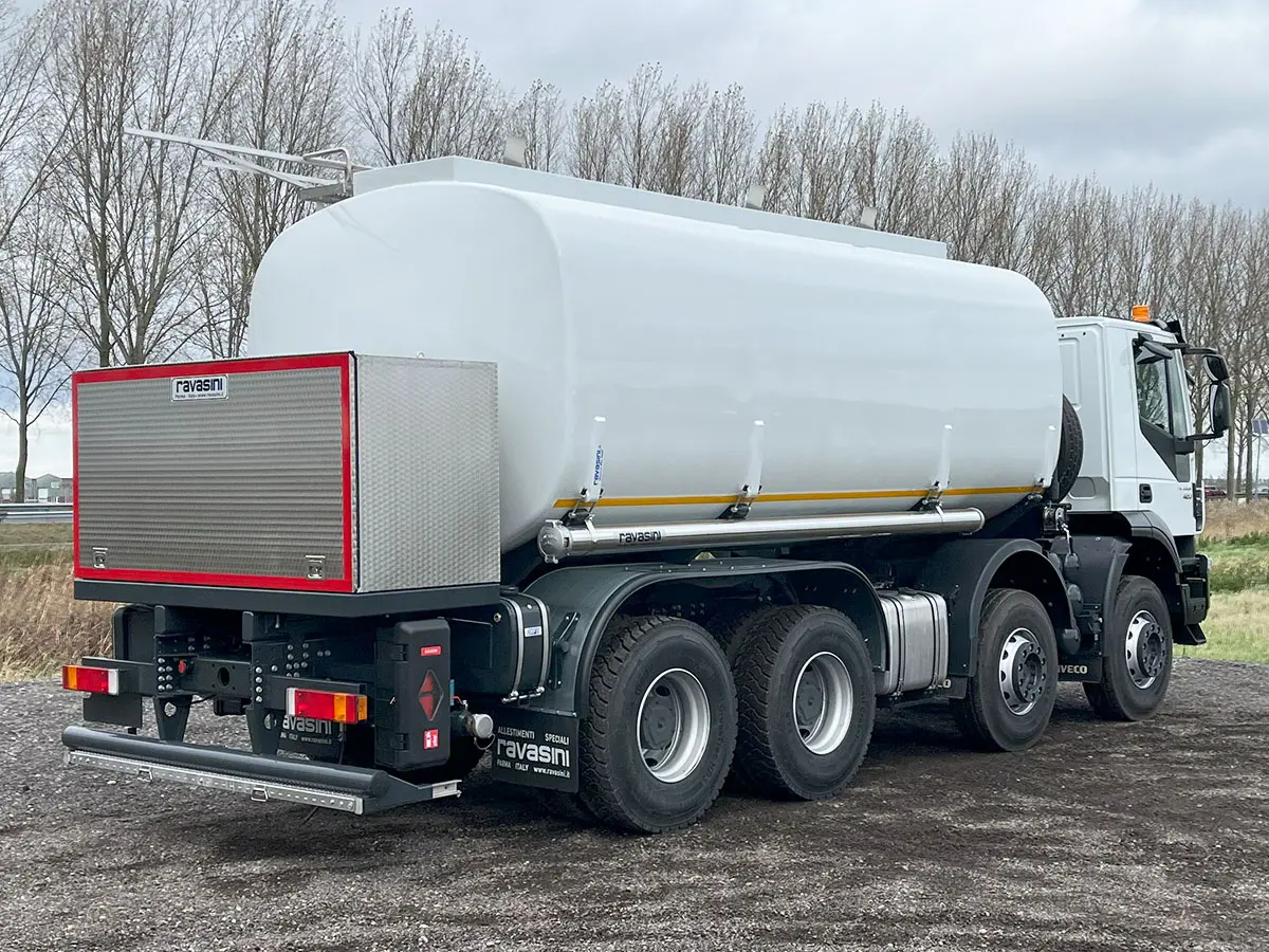 Iveco Trakker AD410T42H ADR Fuel Tank Truck 8x4 6