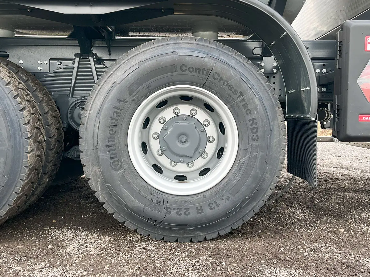 Iveco Trakker AD410T42H ADR Fuel Tank Truck 8x4 15