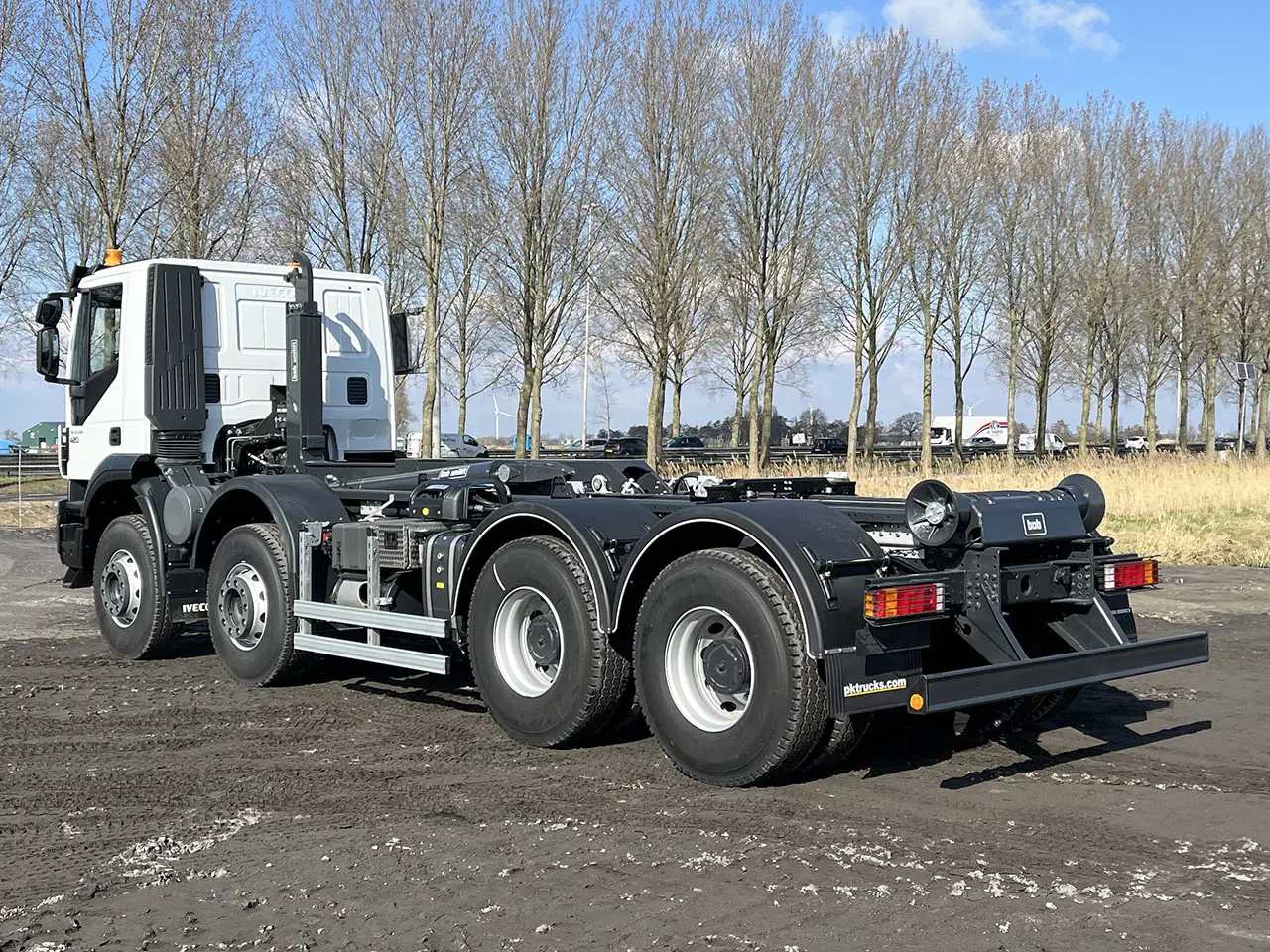 Iveco Trakker AD410T42H AT 8x4 Container à crochet