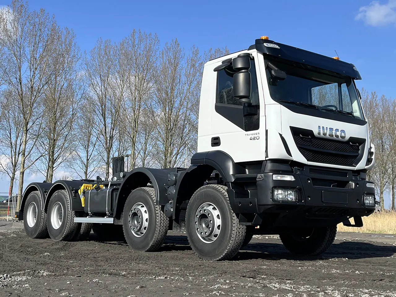 Iveco Trakker AD410T42H AT 8x4 Container Hook Loader 4