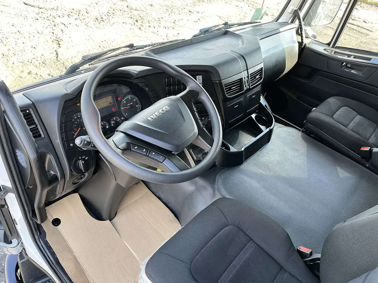 Iveco Trakker AD410T42H AT 8x4 Container Hook Loader 8