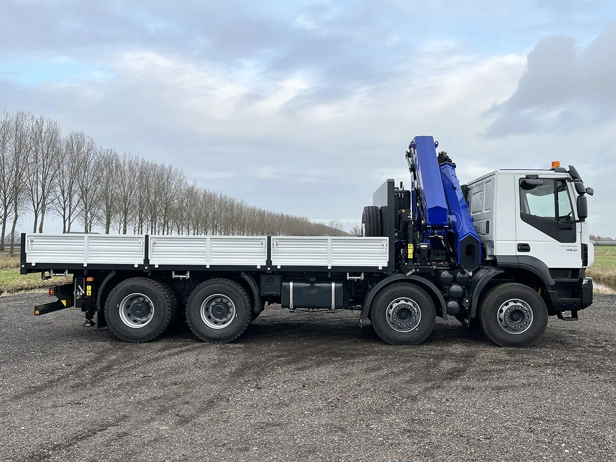Iveco Trakker AD410T42H AT PM50526PX Crane Truck 8x4 5