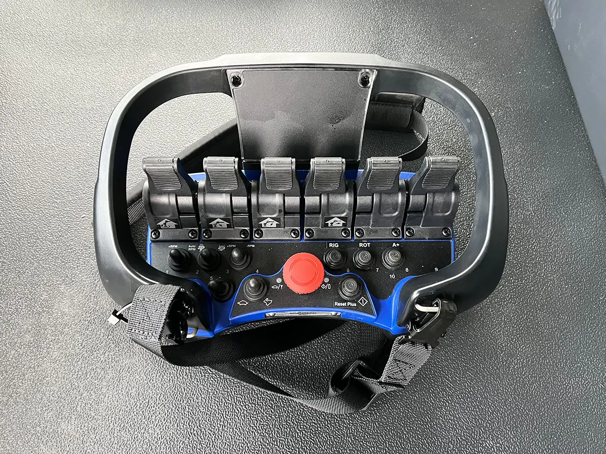 Iveco Trakker AD410T42H AT PM50526PX 8x4 Crane Truck 11