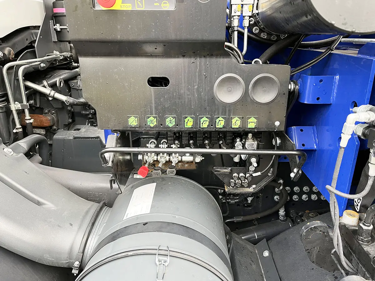 Iveco Trakker AD410T42H AT PM50526PX 8x4 Crane Truck 14