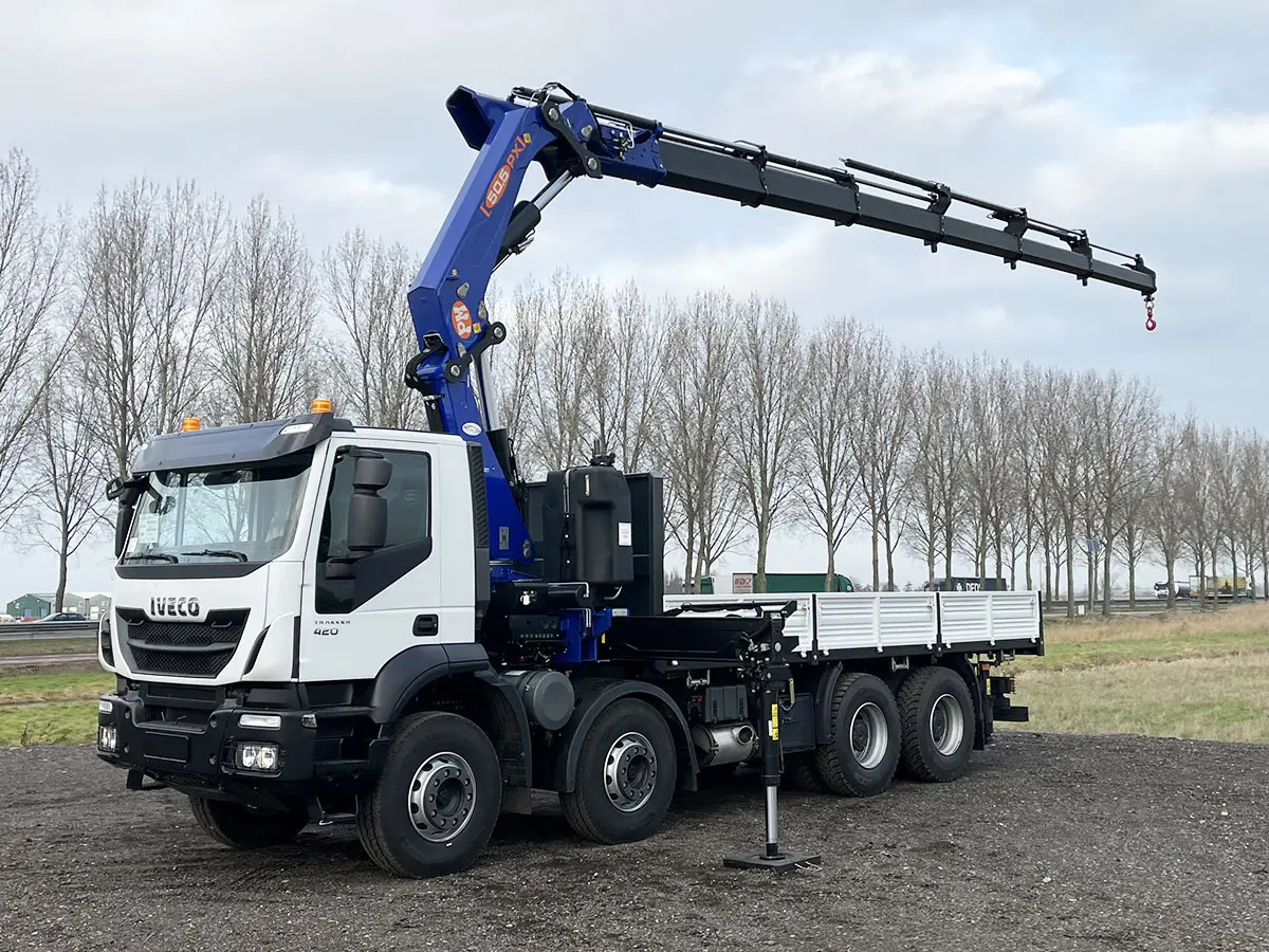 Iveco Trakker AD410T42H AT PM50526PX Crane Truck 8x4 17