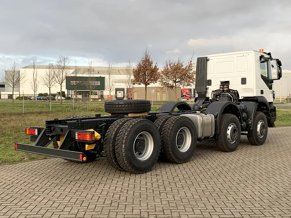 Iveco Trakker AD410T44H-4250 Chassis Cabin 8x4 6