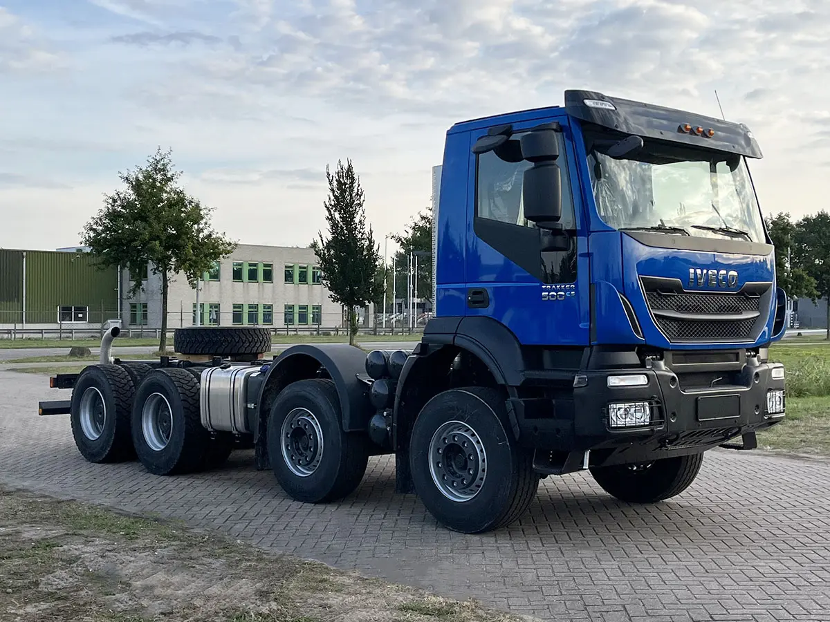 Iveco Trakker AD410T50-4250 Chassis Cabin 8x4 4