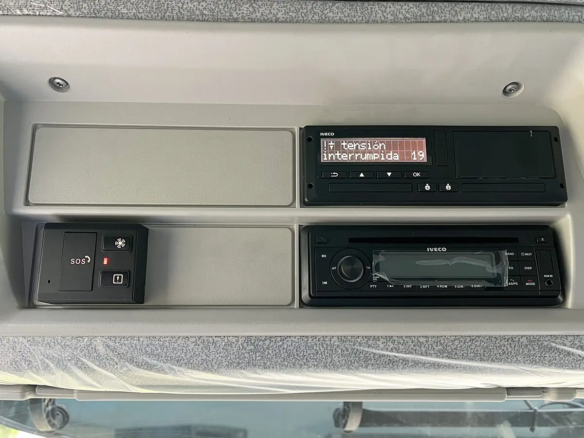 Iveco Trakker AD410T50-4250 8x4 Chassis Cabin 10