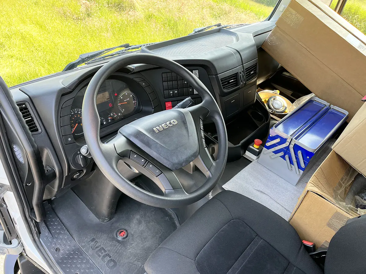 Iveco Trakker AD720T44TH / Magyar SMFF JET-A1 3-Axle Aviation Fuel Tank Trailer 22