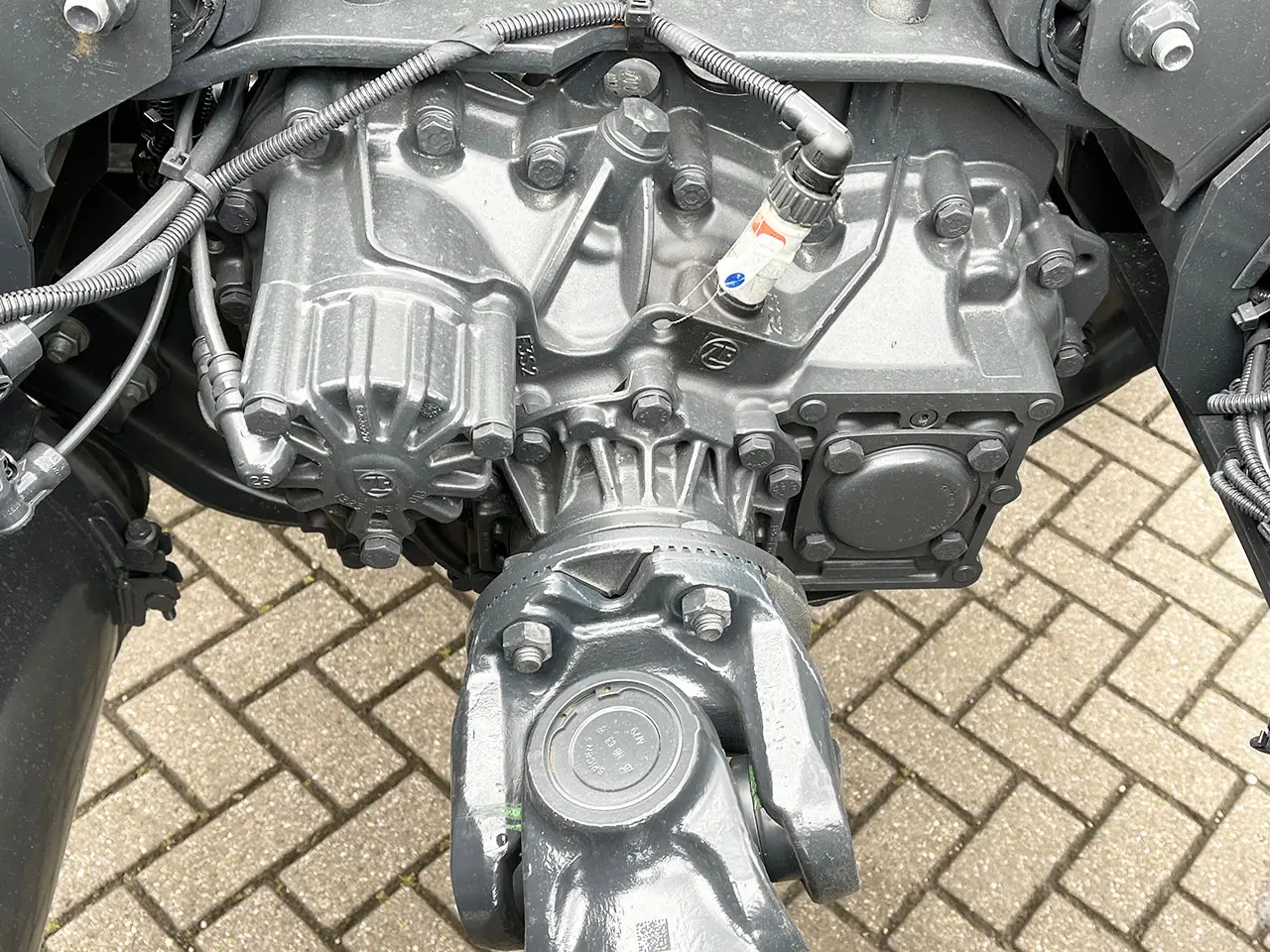 Iveco Trakker AT380T38H-4200 6x4 Chassis Cabin 12