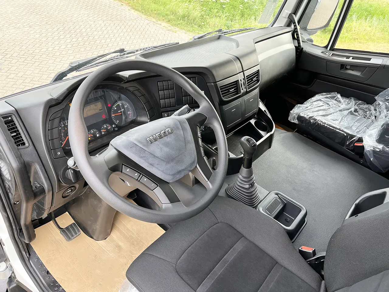 Iveco Trakker AT380T38H Camion citerne à eau 6x4 8