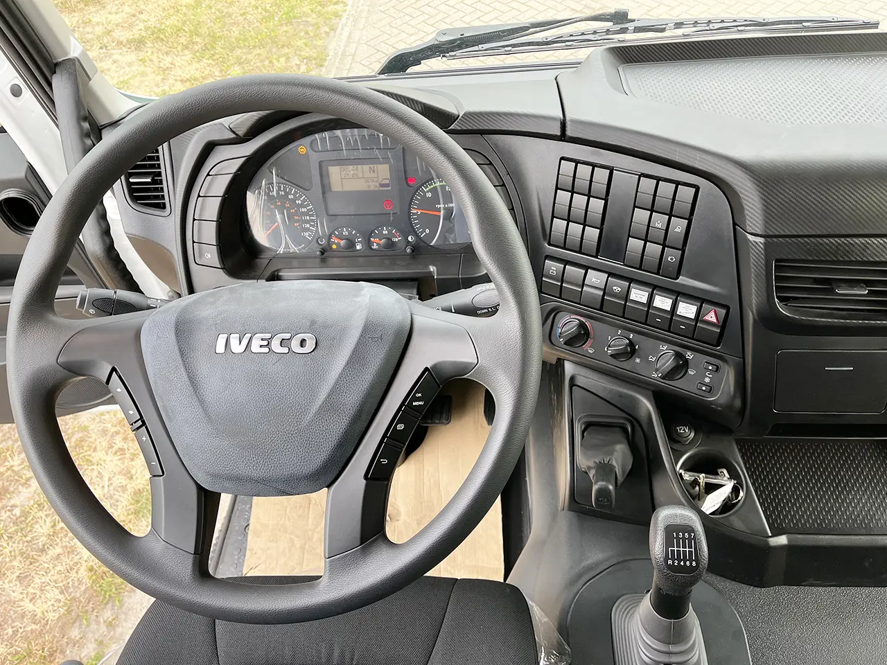 Iveco Trakker AT380T38H Camion citerne à eau 6x4 9