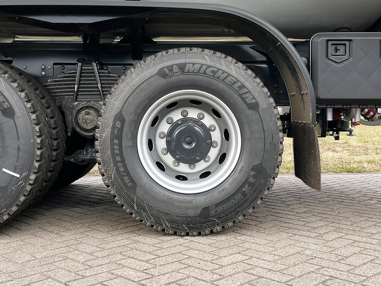 Iveco Trakker AT380T38H Camion citerne à eau 6x4 17