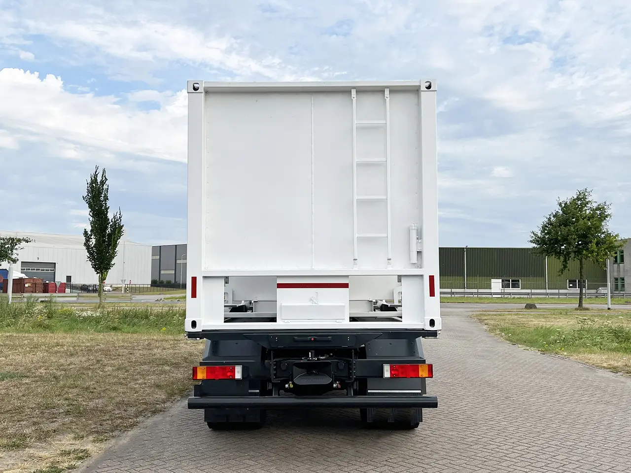 Iveco Trakker AT380T38H Water Tank Truck 6x4 12