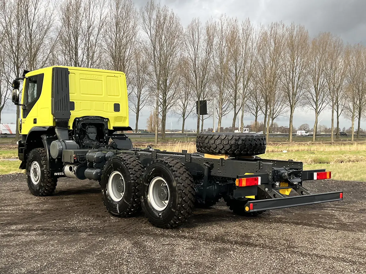 Iveco Trakker AT380T38WH-3820 6x6 Chassis Cabin