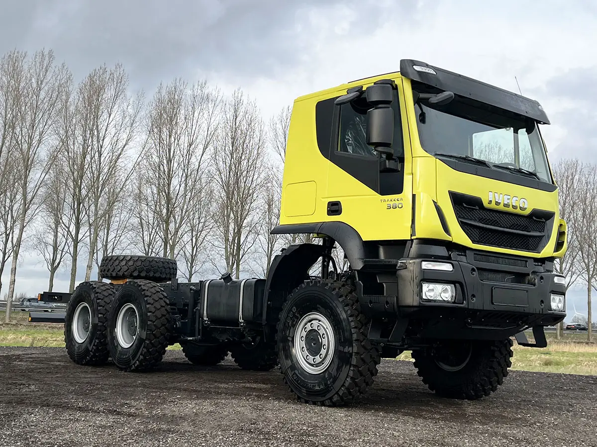 Iveco Trakker AT380T38WH-3820 Chassis Cabin 6x6 4