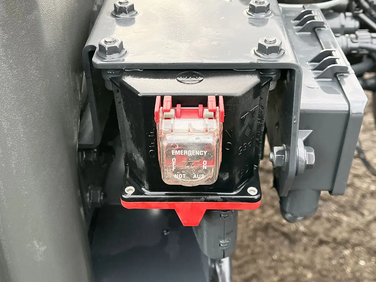 Iveco Trakker AT380T38WH-3820 6x6 Chassis Cabin 12