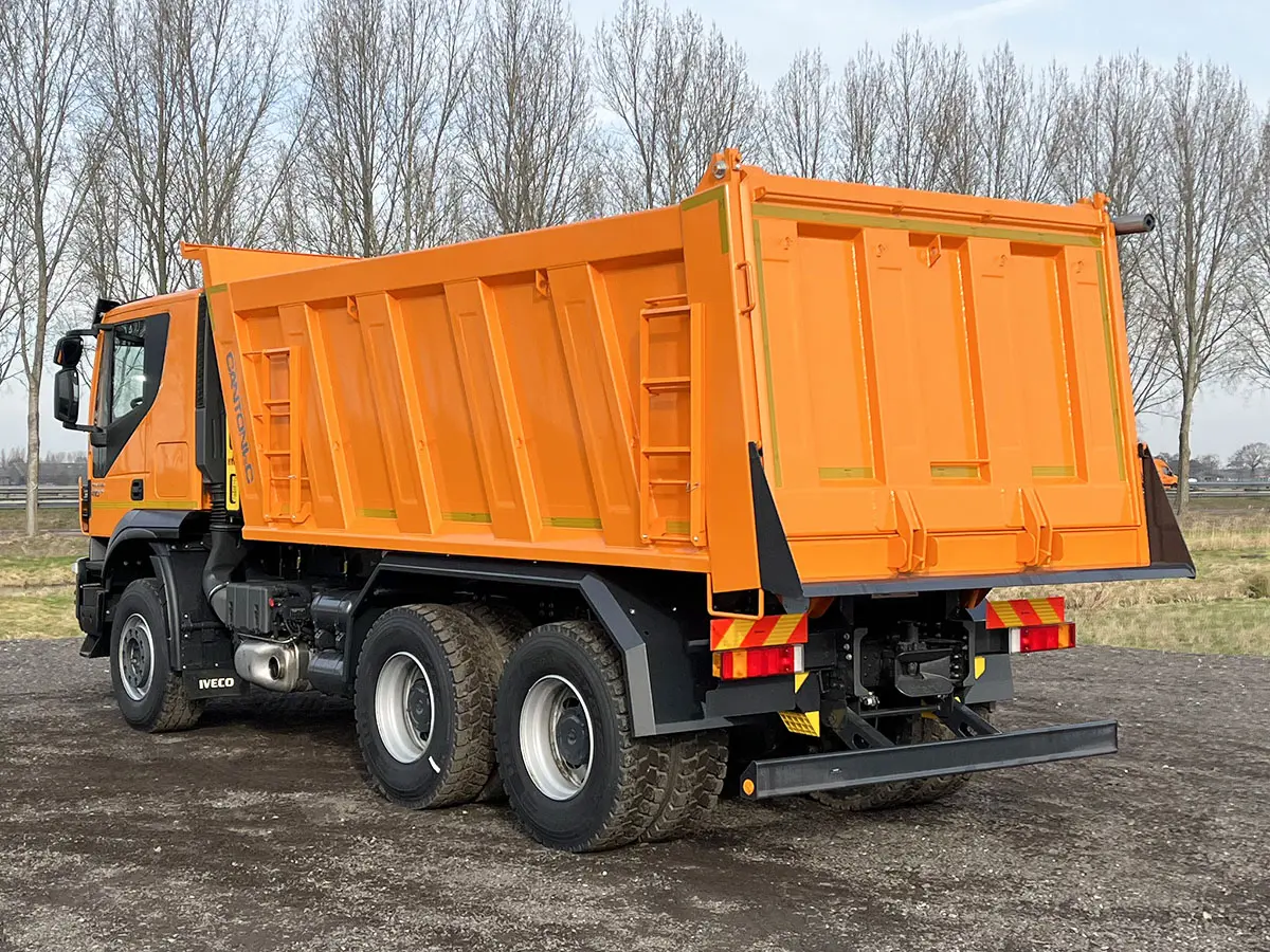 Iveco Trakker AT380T41H 6x4 Tipper Truck 3