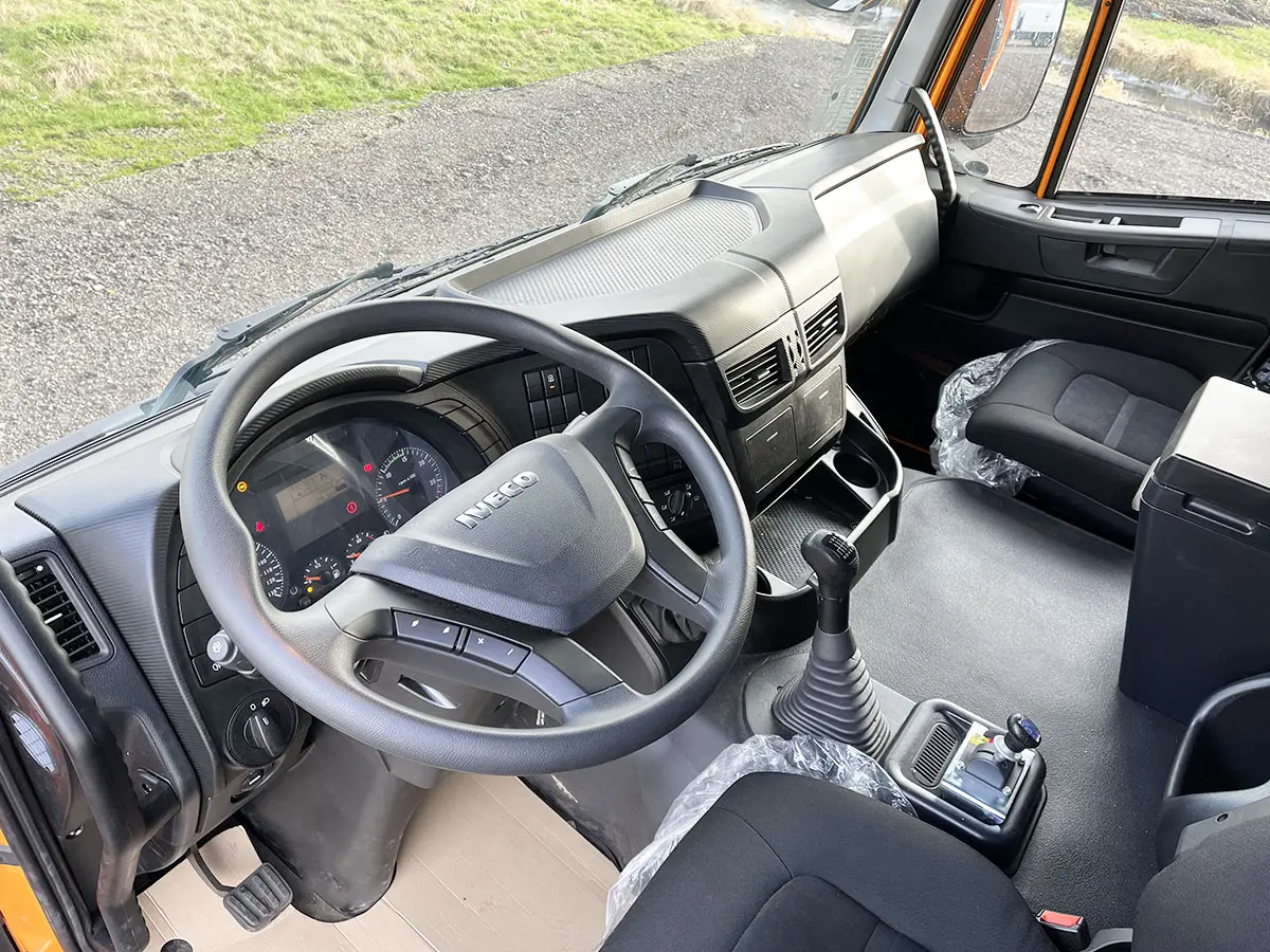 Iveco Trakker AT380T41H Tipper Truck 6x4 8